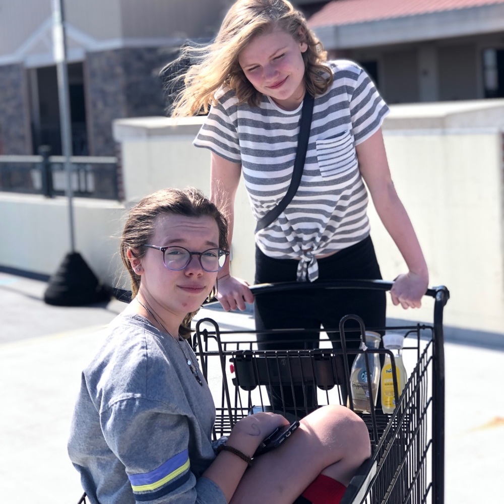 Meet your Posher, Kira